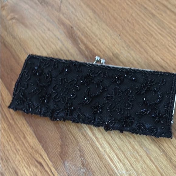 Elegant Beaded Black Clutch with Chain Strap EUC - Picture 4 of 5